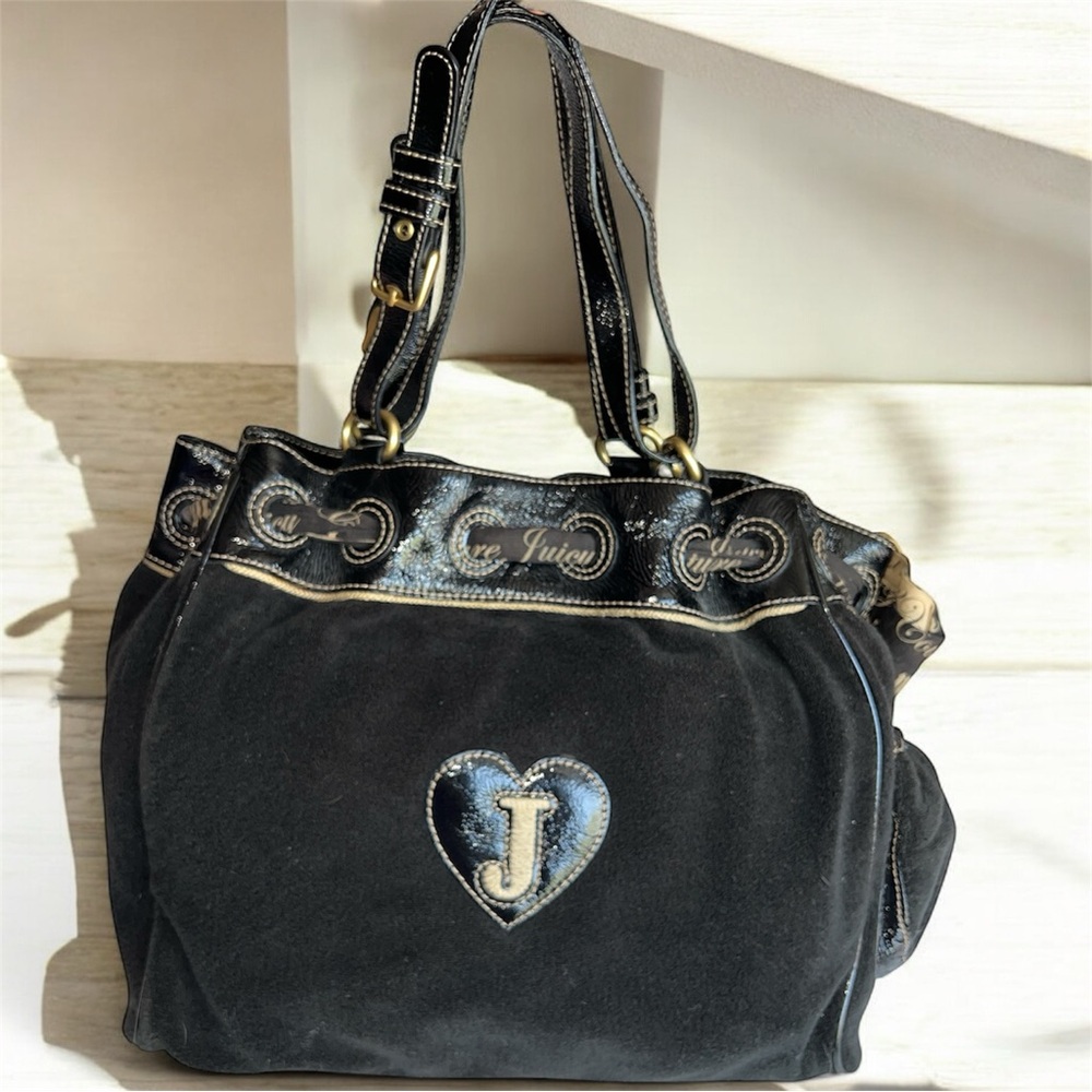 VINTAGE🍓HTF Juicy Couture Strawberry Fields Daydreamer bag Y2K
EUC✨ - Picture 9 of 14